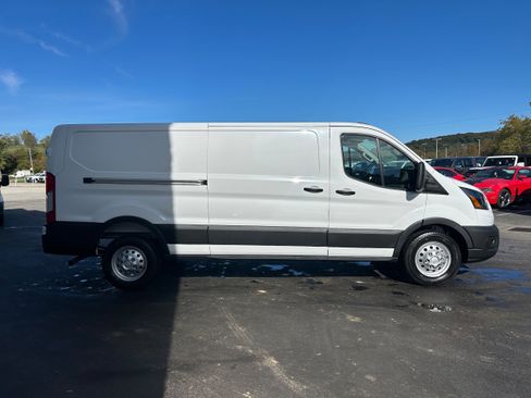 New 2026 Ford Transit 250 Low Roof AWD image 11