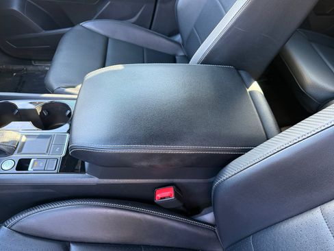 Used 2022 Volkswagen Atlas Cross Sport SE image 14