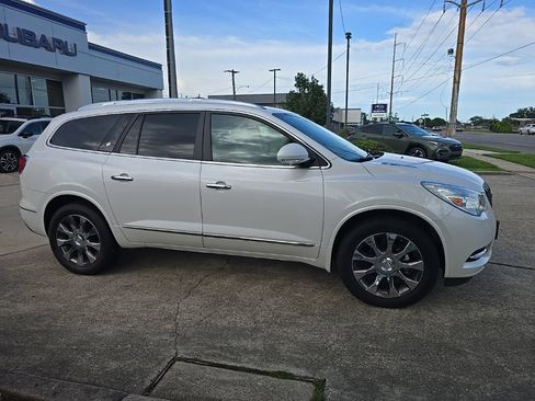 Used 2017 Buick Enclave Premium w/ Experience Buick Package FWD image 13
