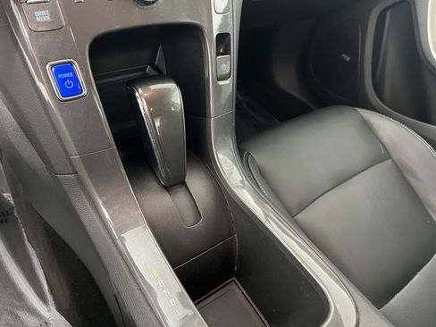 Used 2015 Chevrolet Volt Premium w/ Premium Trim Package FWD image 30