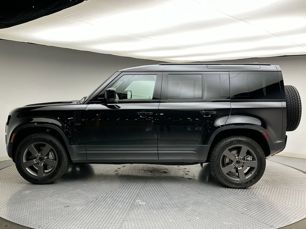 New 2026 Land Rover Defender 110 S AWD/4WD image 2