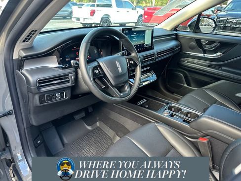 New 2026 Lincoln Corsair Reserve w/ Jet Appearance Package image 9