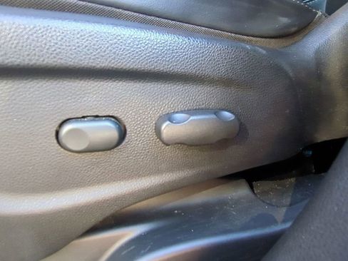 Used 2021 Buick Encore Preferred w/ Safety Package image 20