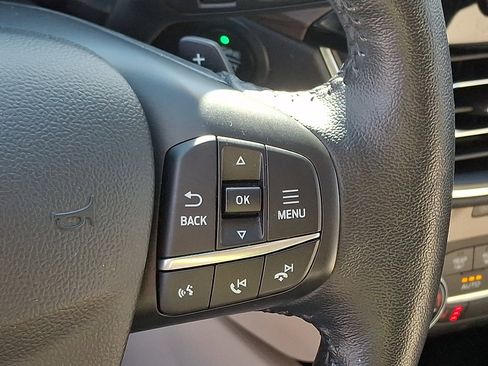 Used 2020 Ford Escape Titanium image 23