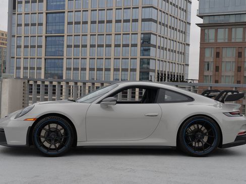 Certified 2024 Porsche 911 GT3 image 2