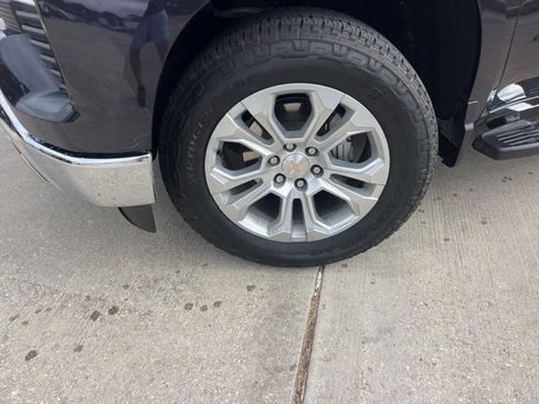 Used 2024 Chevrolet Silverado 1500 LTZ w/ LTZ Convenience Package II image 37