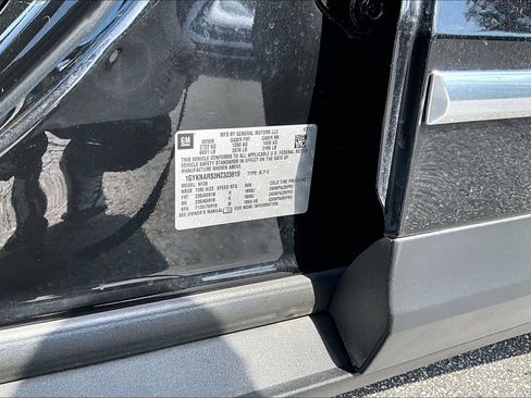 Used 2017 Cadillac XT5 FWD image 19