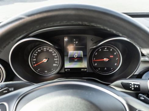 Used 2018 Mercedes-Benz C 300 4MATIC Sedan image 16
