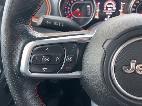 Certified 2021 Jeep Gladiator Mojave image 25