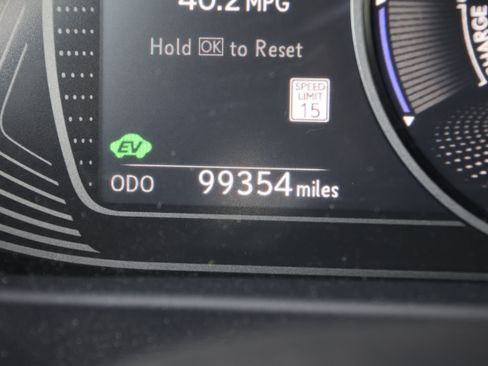 Used 2021 Lexus UX 250h w/ Accessory Package (Z1) AWD/4WD image 19