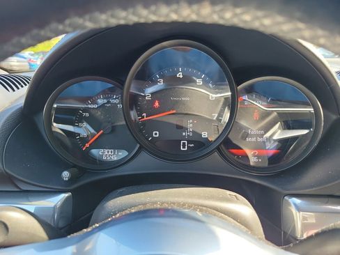 Used 2023 Porsche 718 Cayman RWD image 21