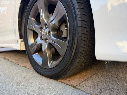 Used 2015 Toyota Sienna SE Premium FWD image 57