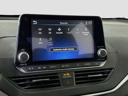 Used 2022 Nissan Altima 2.5 SV FWD image 16