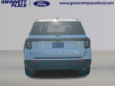 New 2025 Ford Explorer Active image 29