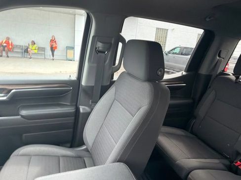 Used 2023 Chevrolet Silverado 1500 LT AWD/4WD image 65