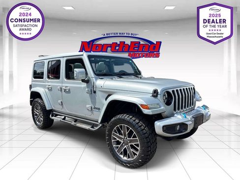 Used 2023 Jeep Wrangler Unlimited Sahara AWD/4WD image 1