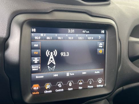 Used 2022 Jeep Renegade Latitude w/ Convenience Group image 15