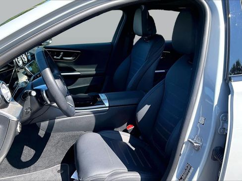 Used 2025 Mercedes-Benz C 300 4MATIC Sedan image 8
