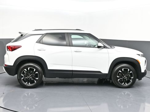 Used 2023 Chevrolet TrailBlazer LT w/ Convenience Package image 8