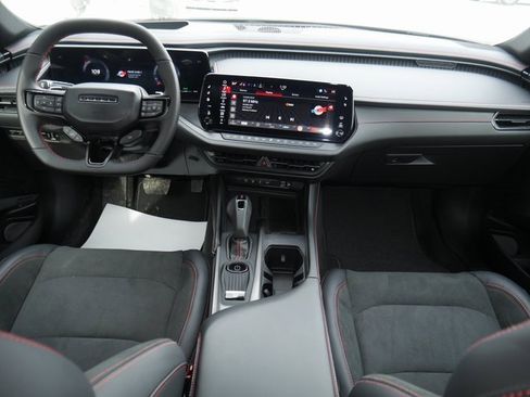 Used 2025 Dodge Charger R/T Scat Pack w/ Track Pack image 9