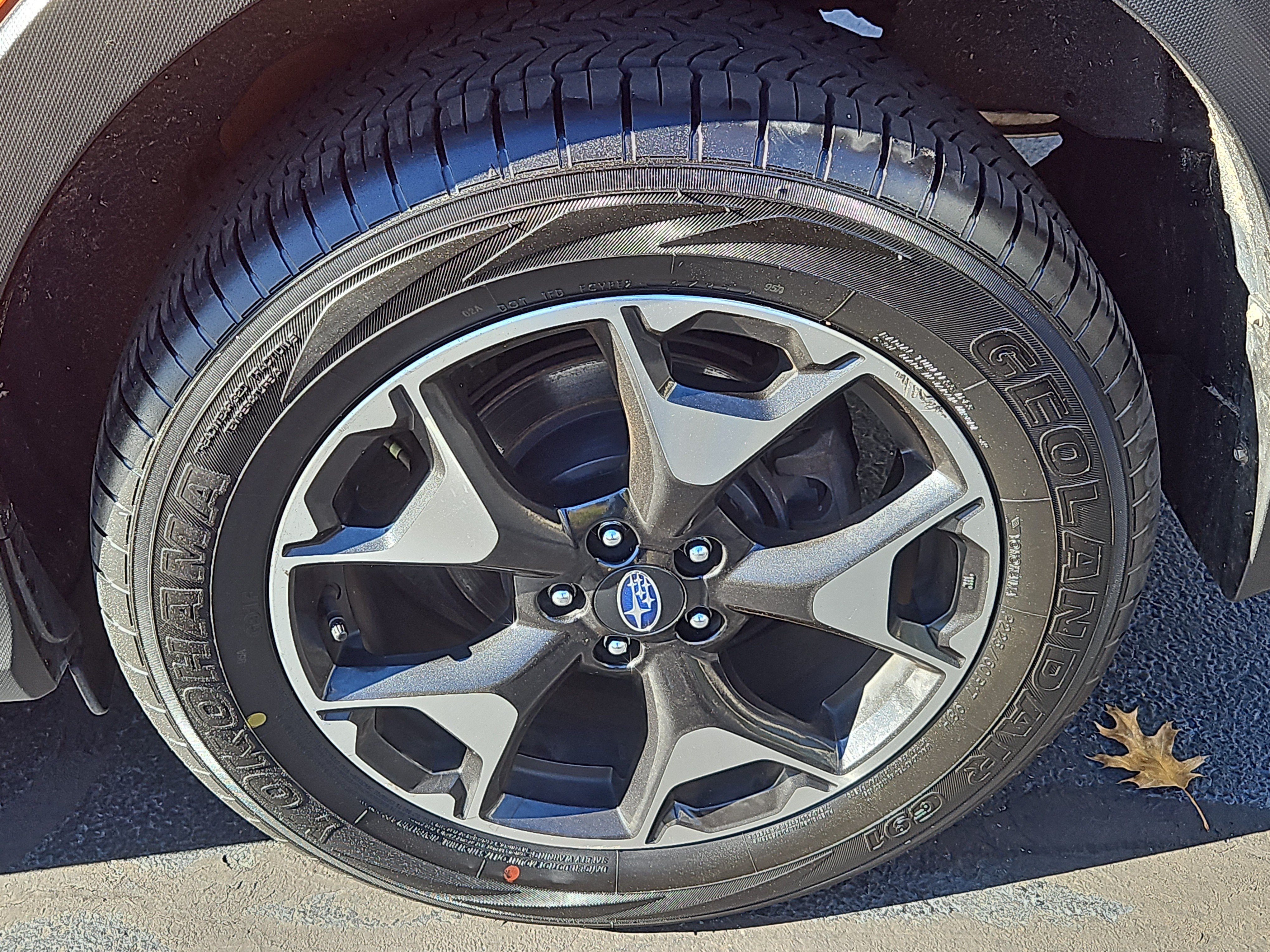 Used 2019 Subaru Crosstrek 2.0i AWD/4WD image 21