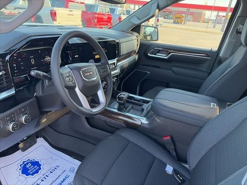 New 2026 GMC Sierra 1500 Elevation image 16