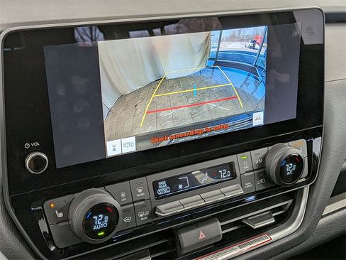 Used 2026 Toyota Grand Highlander XLE image 21