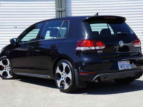 Used 2011 Volkswagen Golf 4-Door image 42