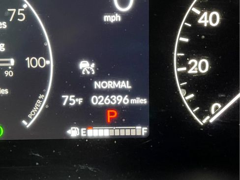 Used 2024 Honda CR-V Sport Touring image 15