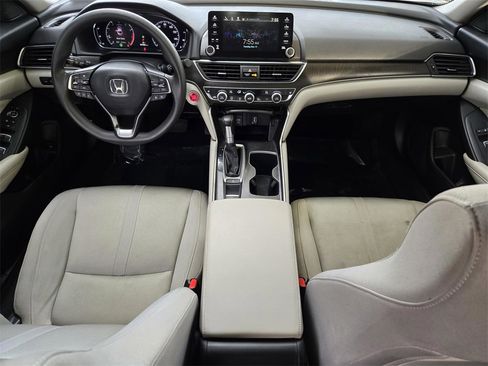Used 2020 Honda Accord EX image 13