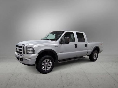 Used 2005 Ford F250 4x4 Crew Cab Super Duty image 4