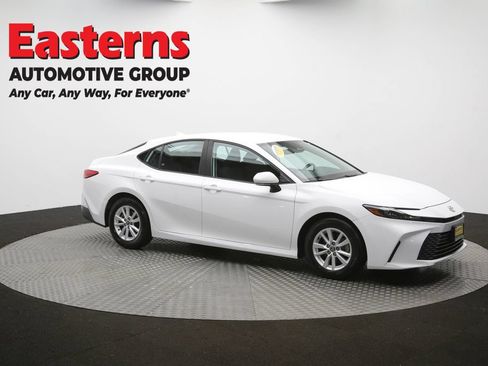 Used 2025 Toyota Camry LE FWD image 51