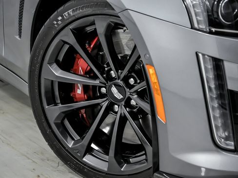 Used 2019 Cadillac CTS V w/ Carbon Fiber Package image 4