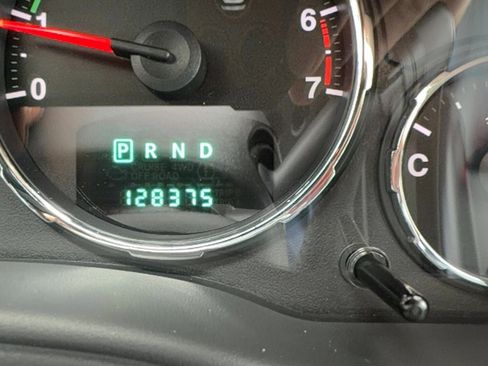 Used 2012 Jeep Liberty Limited Jet AWD/4WD image 9