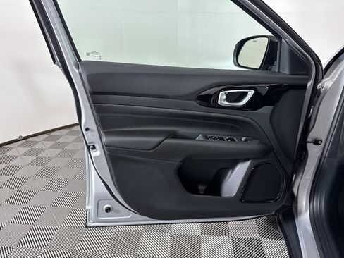 New 2026 Jeep Compass Limited image 23