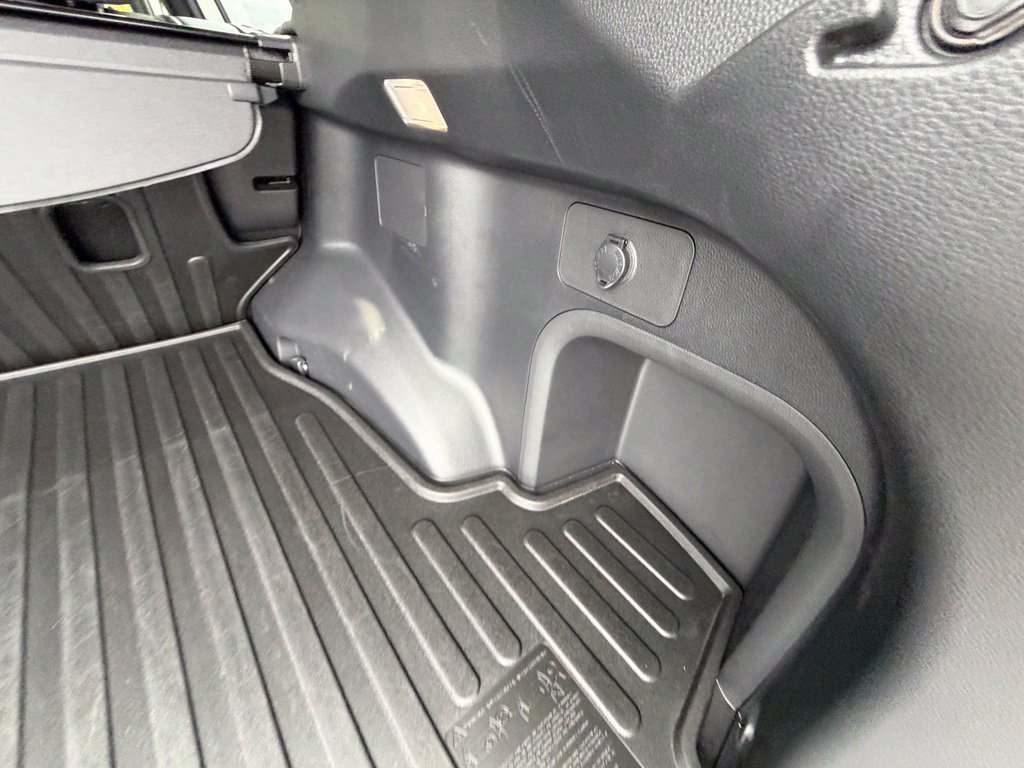 Used 2023 Toyota RAV4 SE w/ Weather & Moonroof Package AWD/4WD image 48