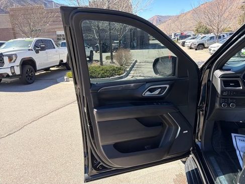 Used 2024 Chevrolet Suburban RST w/ Luxury Package AWD/4WD image 10