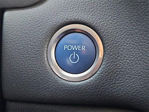 Used 2023 Toyota Sequoia Limited image 30