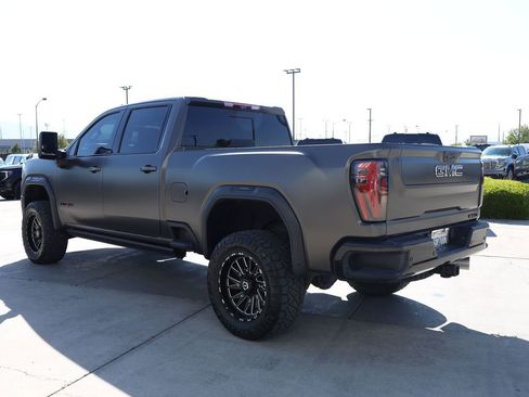 Used 2024 GMC Sierra 2500 AT4X AWD/4WD image 4