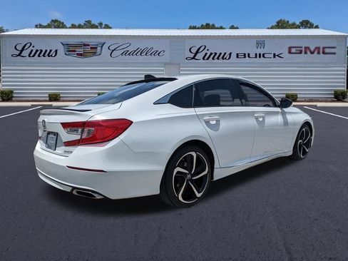 Used 2022 Honda Accord Sport image 4