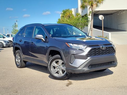 Used 2024 Toyota RAV4 XLE FWD image 32