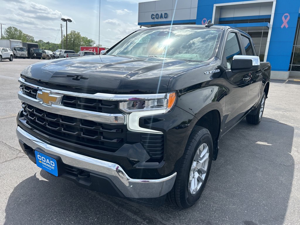 Used 2022 Chevrolet Silverado 1500 LT AWD/4WD image 8