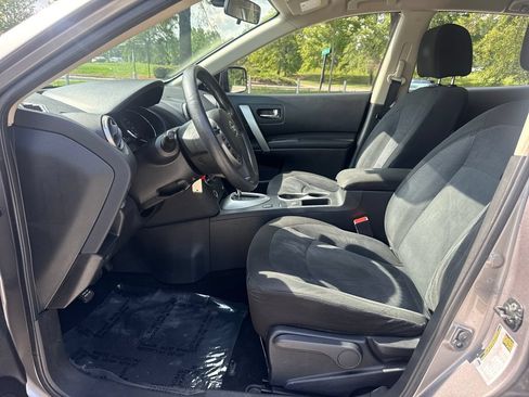 Used 2014 Nissan Rogue S w/ Convenience Package FWD image 12