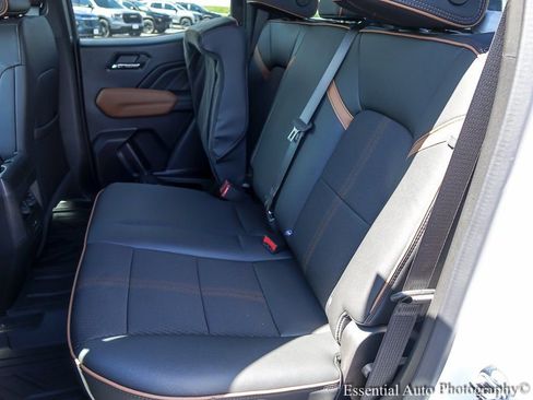 New 2025 GMC Canyon AT4 image 10