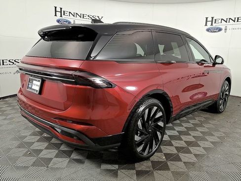 Used 2026 Lincoln Nautilus Reserve w/ Jet Appearance Package AWD/4WD image 4