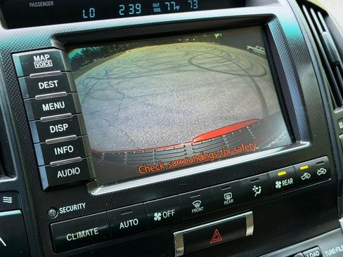 Used 2008 Toyota Land Cruiser AWD/4WD image 39