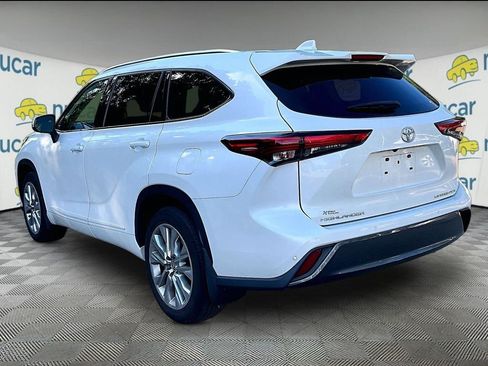 Used 2020 Toyota Highlander Limited AWD/4WD image 5