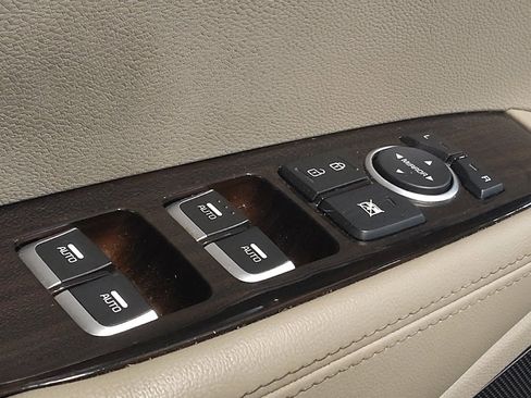 Used 2020 Kia Sorento LX FWD image 27
