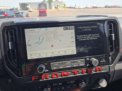 Used 2025 Nissan Frontier Pro-X w/ Pro Premium Package RWD image 5
