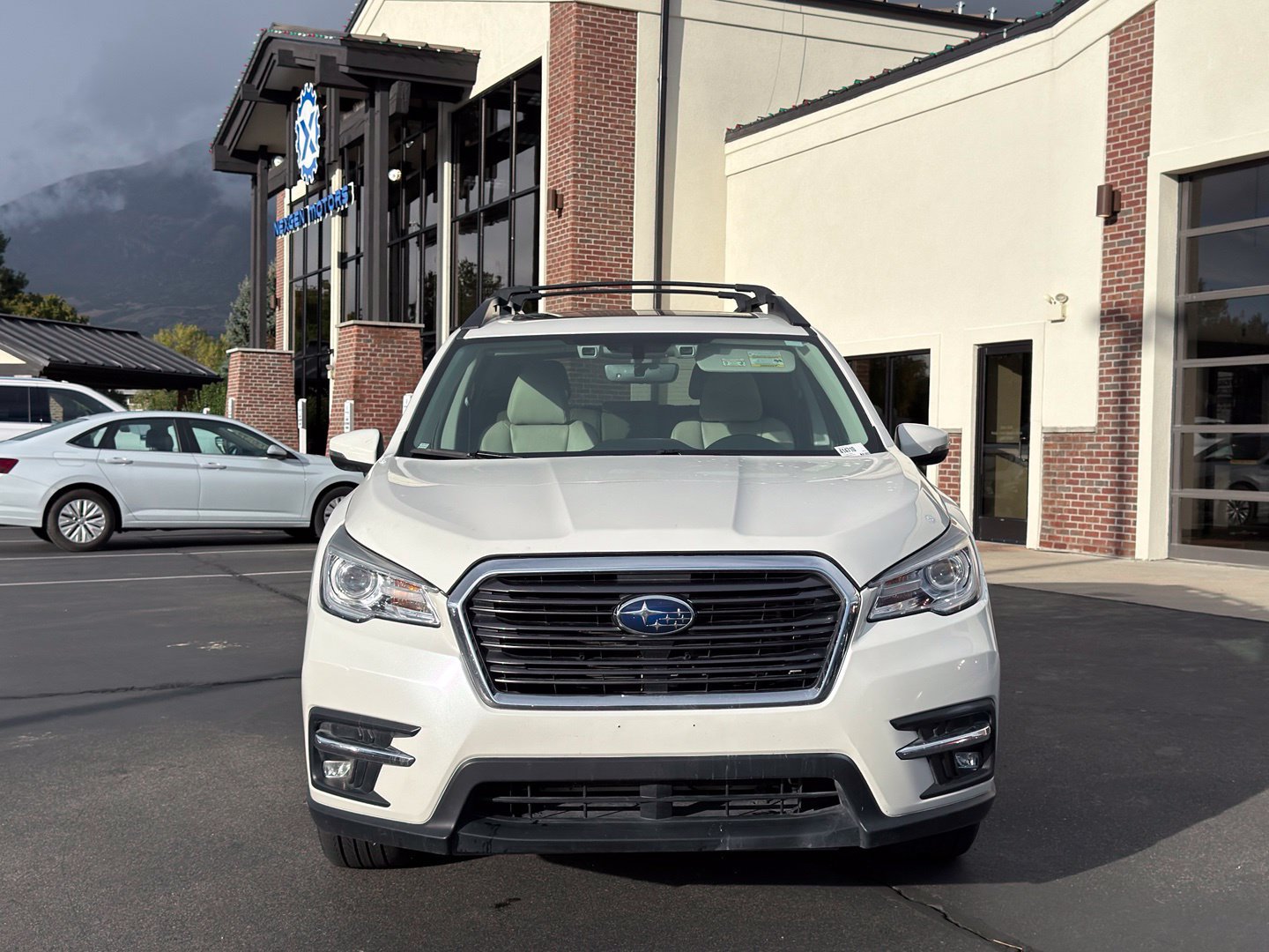 Used 2021 Subaru Ascent Limited w/ Technology Package AWD/4WD image 3